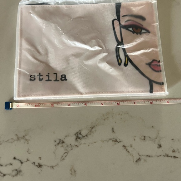Stila Bundle - Picture 3 of 4